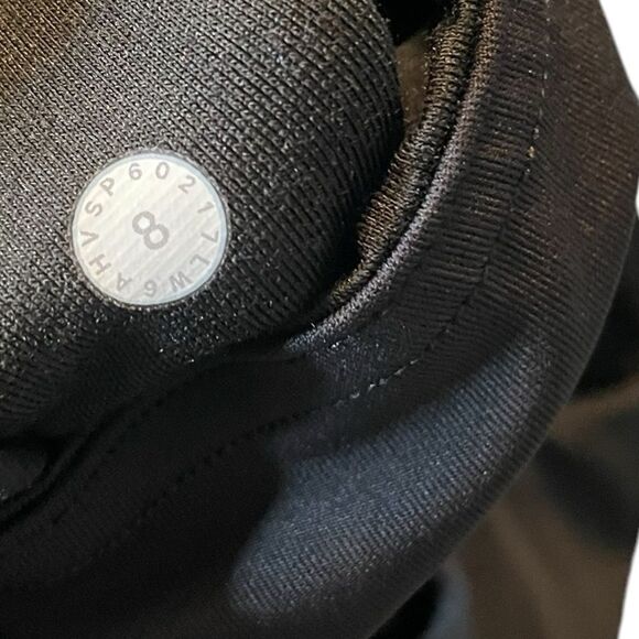 LULULEMON Train Times Crop 17" Heathered Black Size 8 - Picture 13 of 14